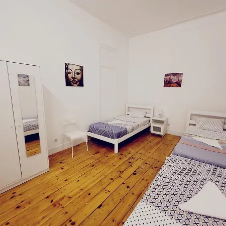 Gambori Albergue *