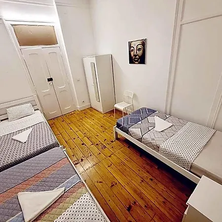 Hostel Gambori