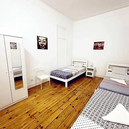 Hostel Gambori
